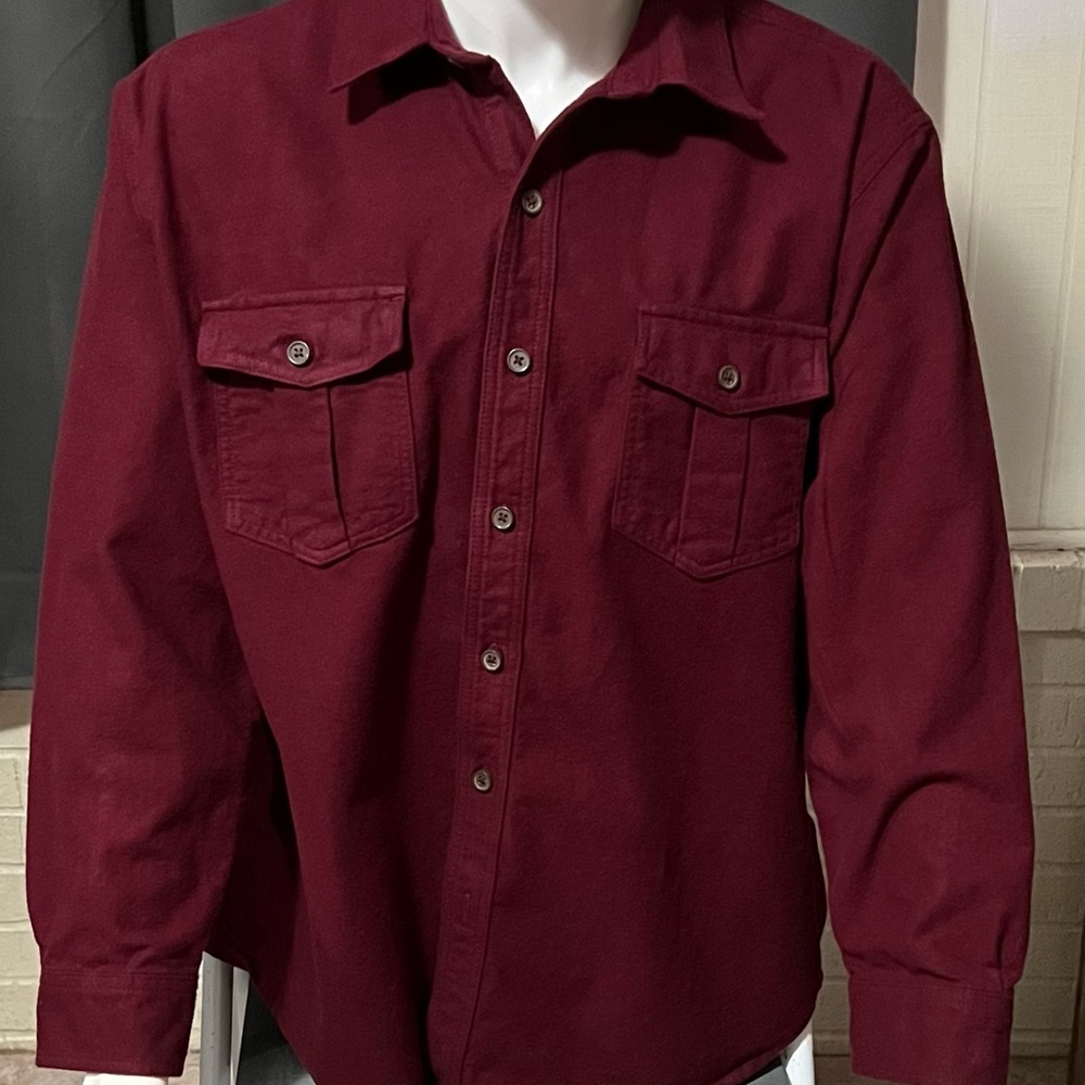 Men's Ridgecut Casual Button-Down Shirt in Burgundy